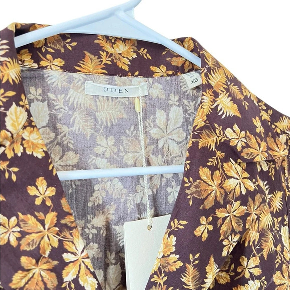 Doen NEW Sheila Top in Fern Grove Floral - Picture 9 of 10